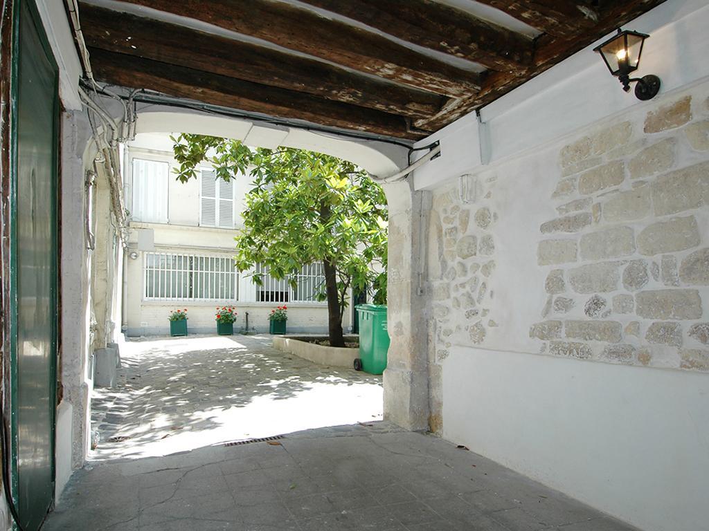 Transparent Marais Paris Exterior photo